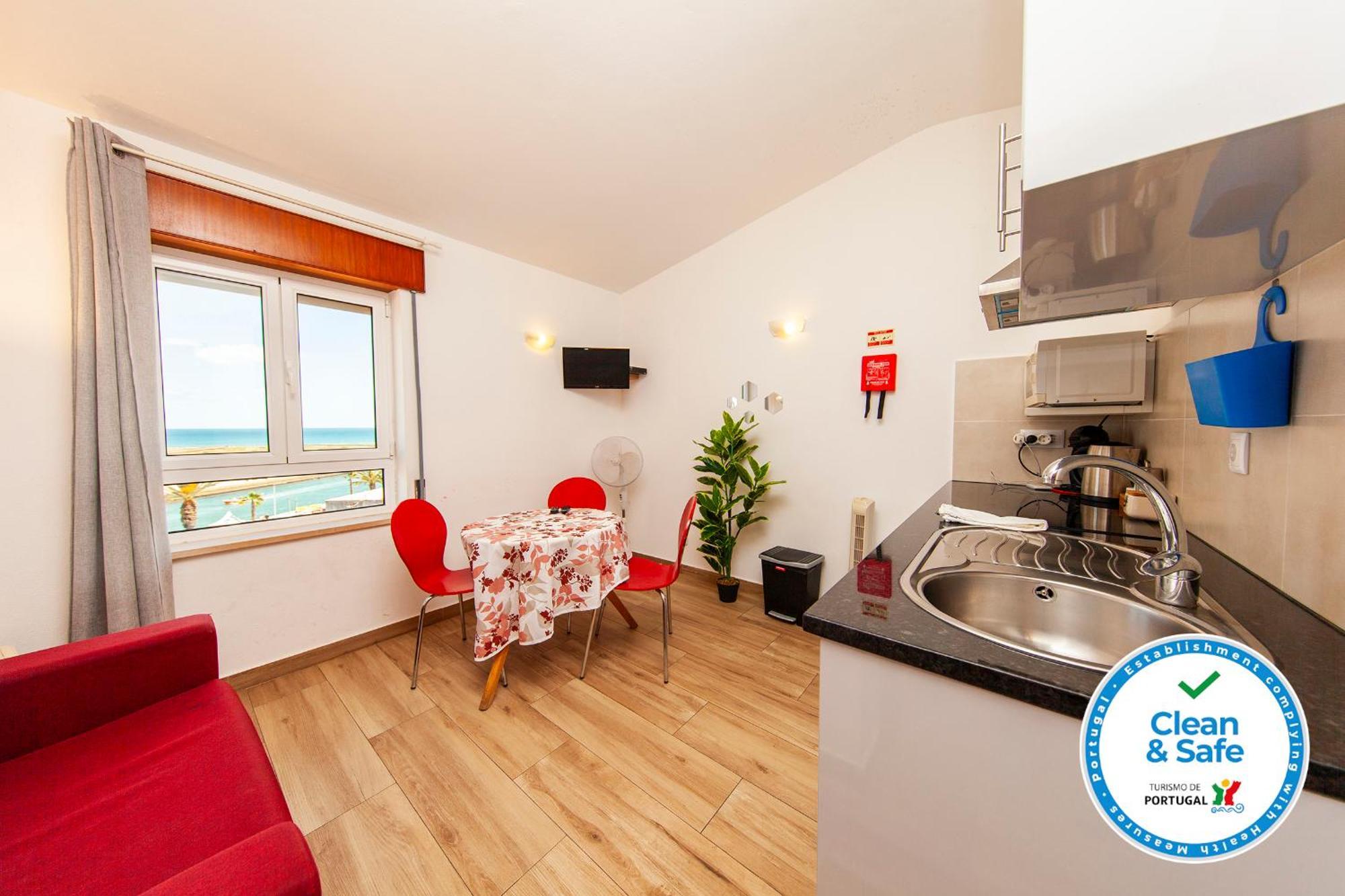 A38 - Rising Sun Top-Floor Flat Λάγος Εξωτερικό φωτογραφία